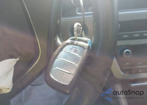 2015 Hyundai Sonata Limited z USA, uszkodzony, nr VIN 5NPE34AF5FH116751